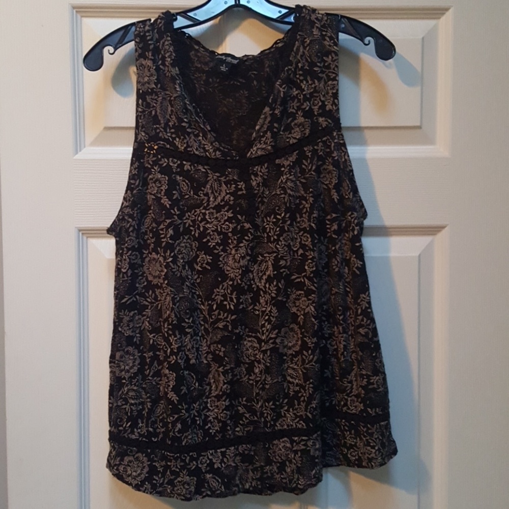 Lucky brand top